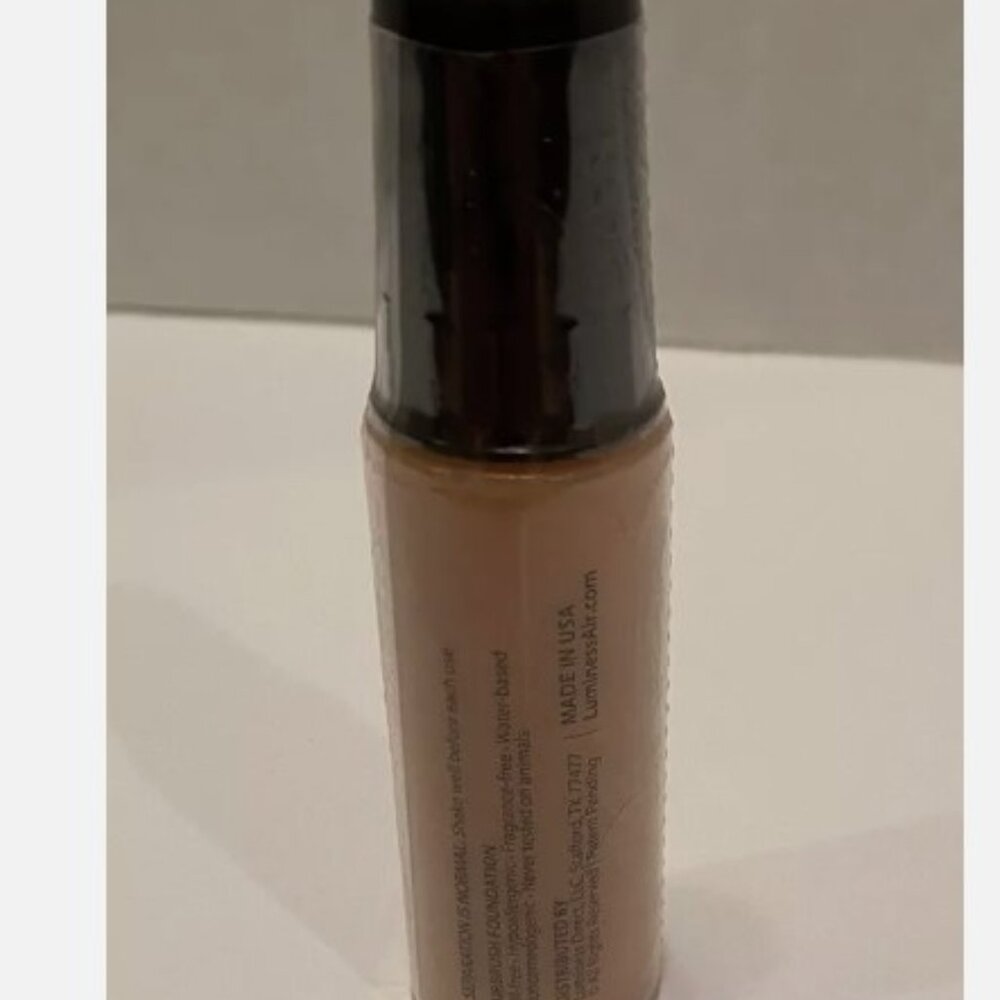 New Sealed Luminess Silk 4 In 1 Shade 3 Airbrush Foundation 0.55 Oz Cosmetics - Picture 2 of 3